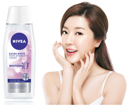 Nước hoa hồng dưỡng trắng Nivea 200ml