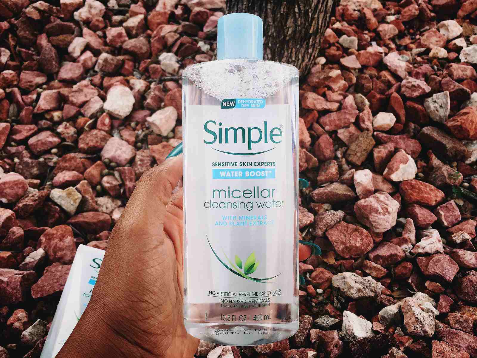 Nước tẩy trang Simple Water Boost Micellar Cleansing Water 200ml