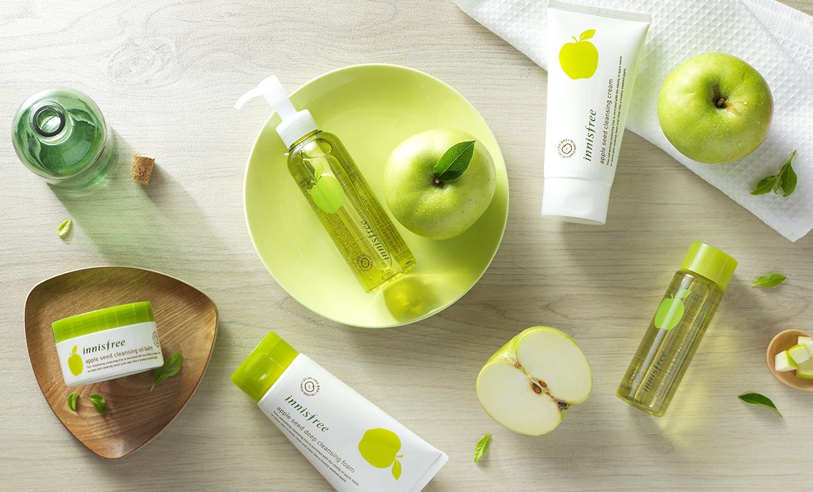 Dầu tẩy trang mắt môi Innisfree táo 100ml