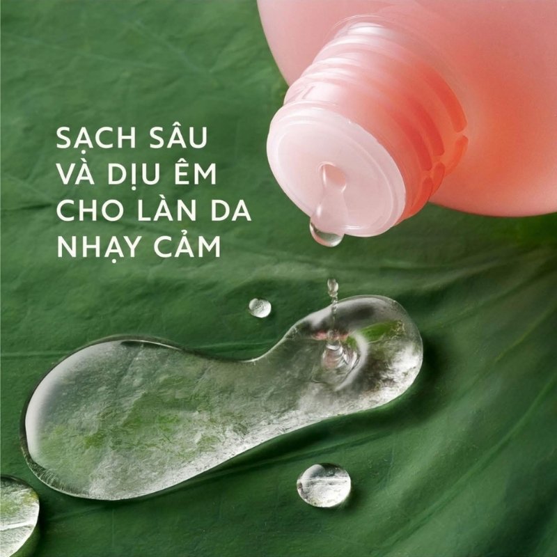 Nước Tẩy Trang Sen Hậu Giang Cocoon Hau Giang Lotus Soothing Micellar Water 500ml