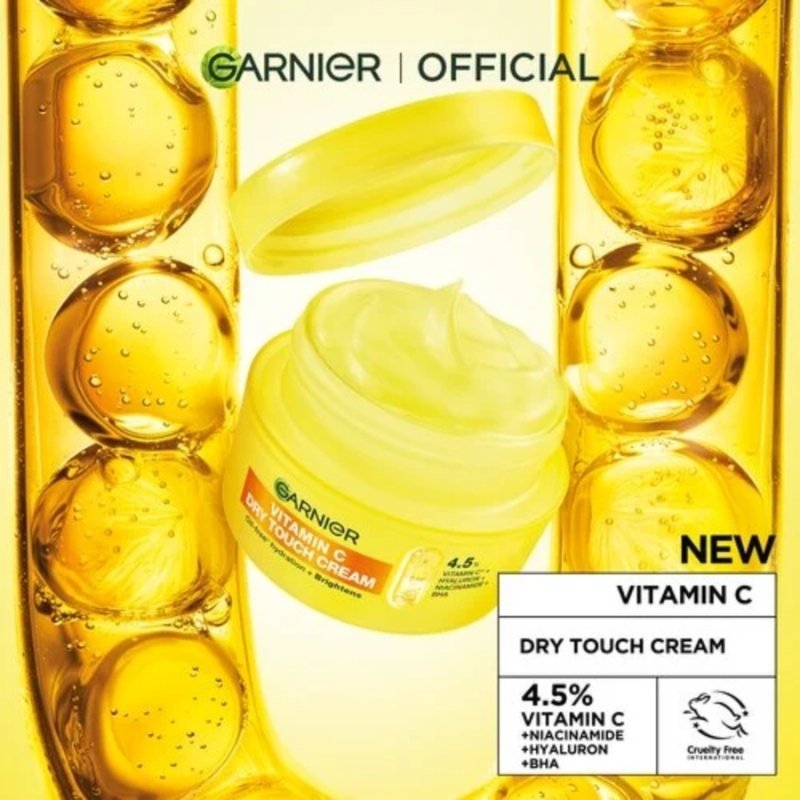 Kem Dưỡng Sáng Da & Mờ Thâm Garnier Vitamin C Dry Touch Cream 30ml