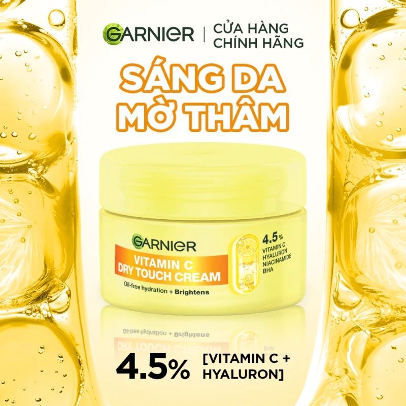 Kem Dưỡng Sáng Da & Mờ Thâm Garnier Vitamin C Dry Touch Cream 30ml