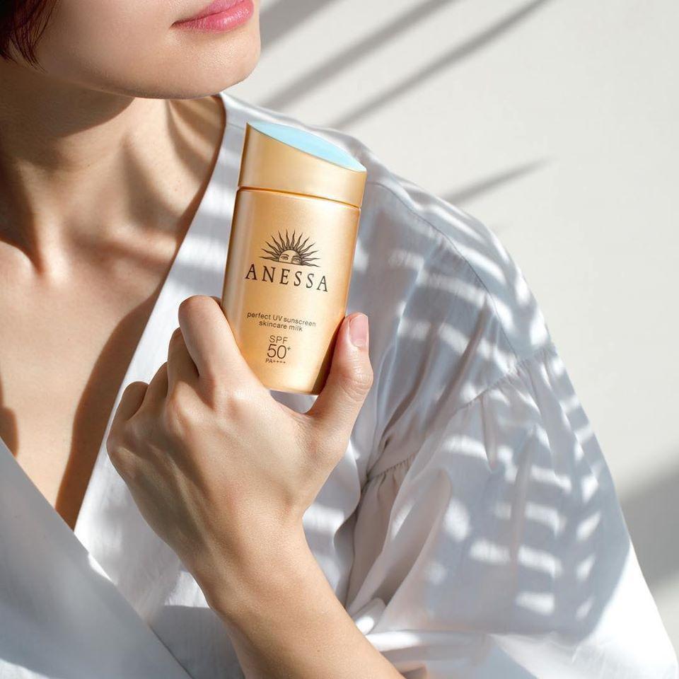 Sữa Chống Nắng Anessa Perfect UV Sunscreen Skincare Milk