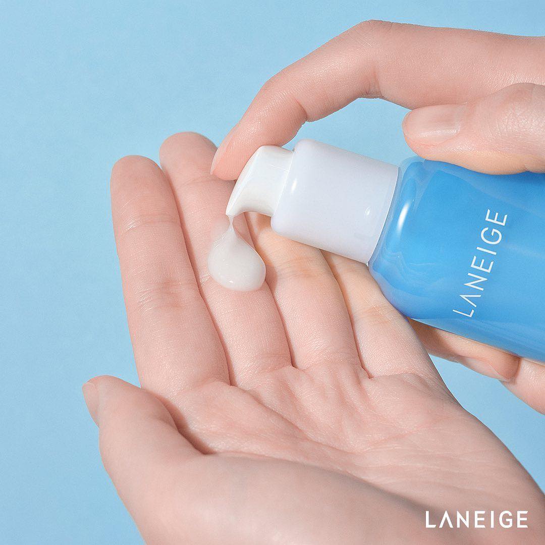 Tinh Chất Cấp Nước Laneige Water Bank Hydro Essence