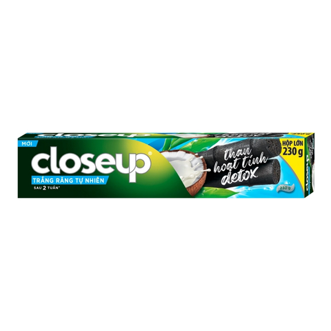 Kem Đánh Răng Trắng Răng Close Up Vị Dừa Và Than Hoạt Tính Detox 230g