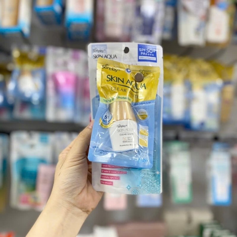 Tinh Chất Chống Nắng Hiệu Chỉnh Sắc Da Sunplay Skin Aqua Tone Up Uv Essence Blue