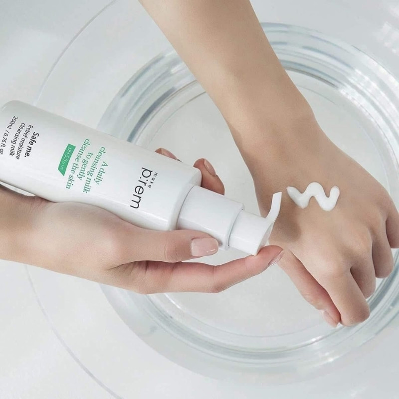 Sữa Tẩy Trang Make P:rem Safe Me Relief Moisture Cleansing Milk 200ml (Tặng Kèm Sữa Rửa Mặt 50ml)