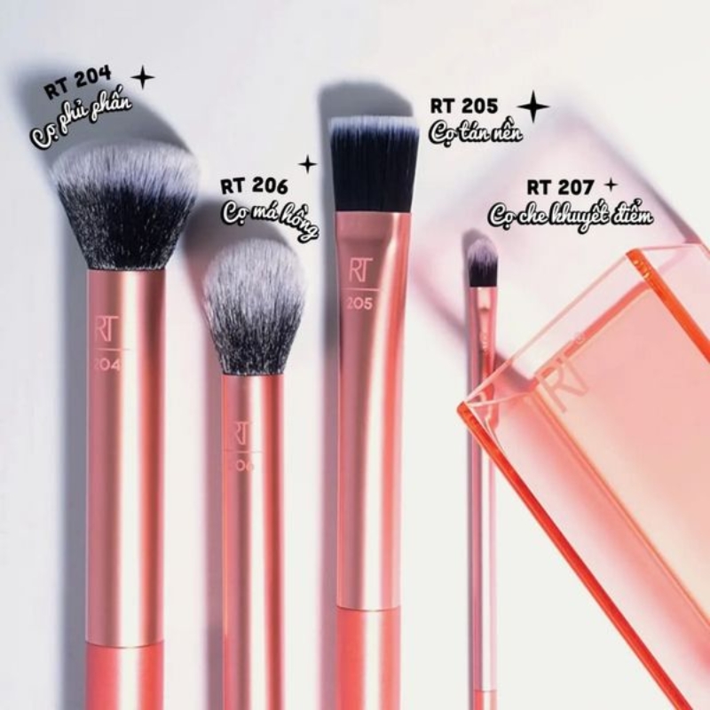 Bộ cọ Real Techniques Flawless Base Collection (4 cây)