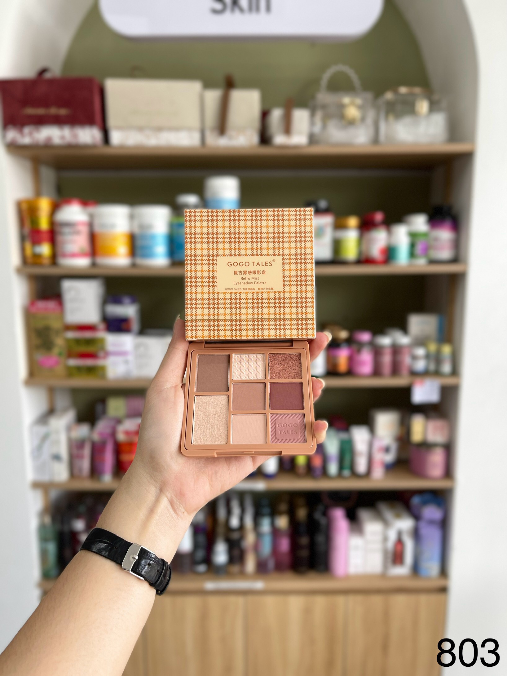 Bảng Phấn Mắt 8 Ô Gogo Tales Retro Mist Eyeshadow Palette - 803