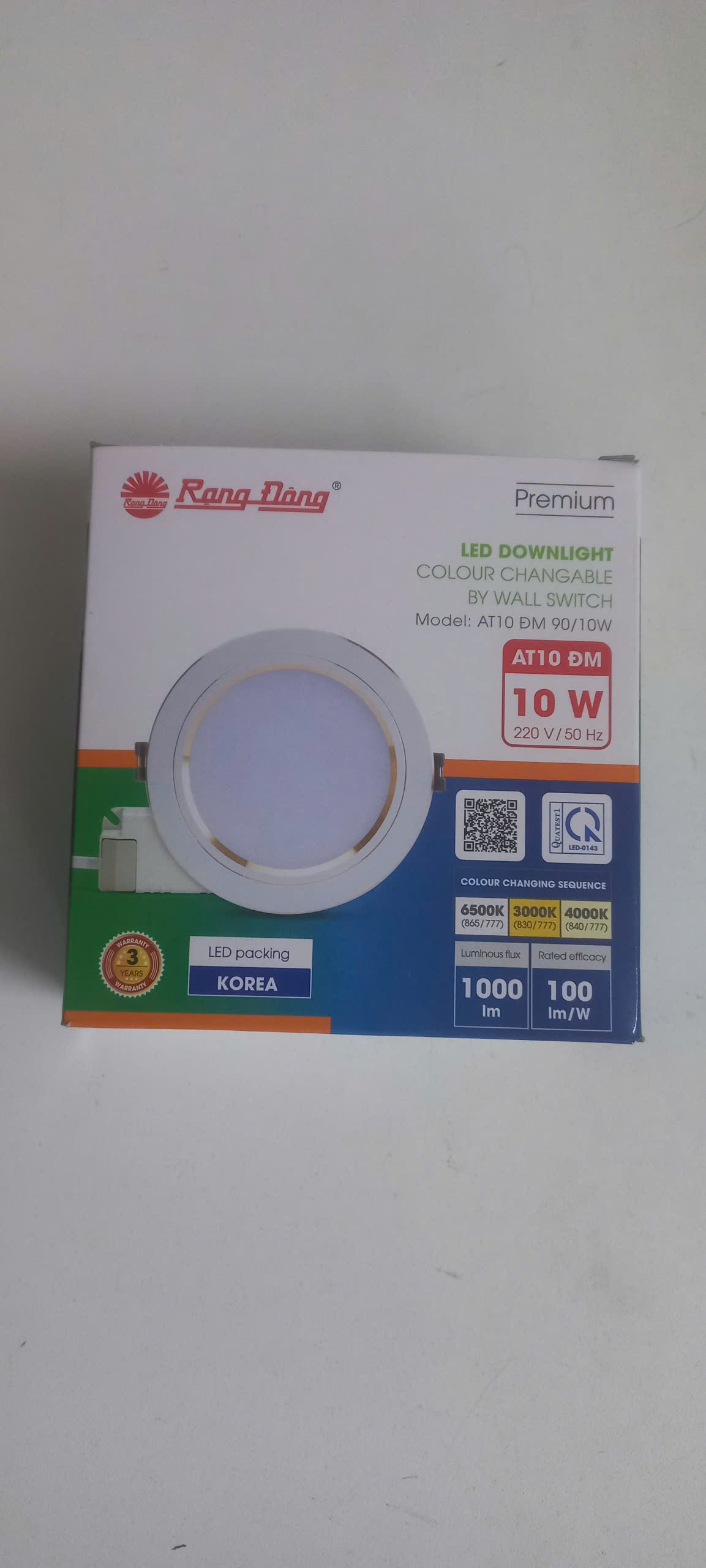 Đèn LED âm trần đổi màu 90/10W viền bạc/vàng Rạng Đông (AT10 ĐM 90/10W)