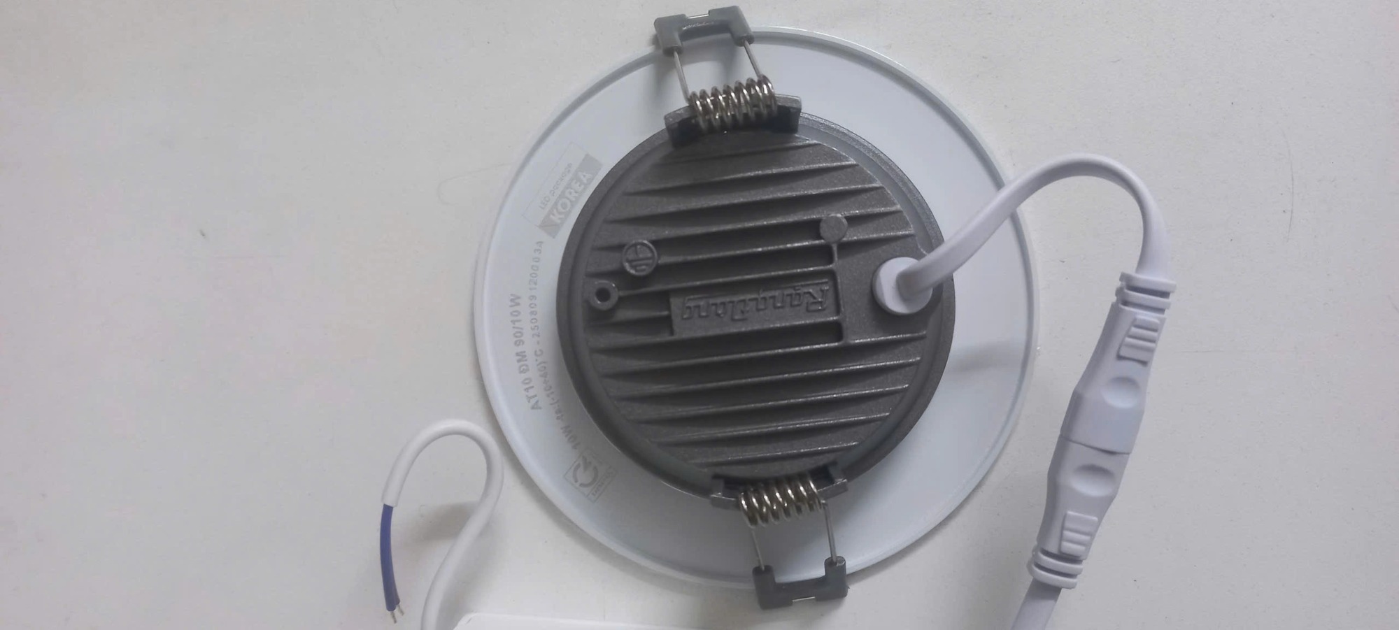 Đèn LED âm trần đổi màu 90/10W viền bạc/vàng Rạng Đông (AT10 ĐM 90/10W)