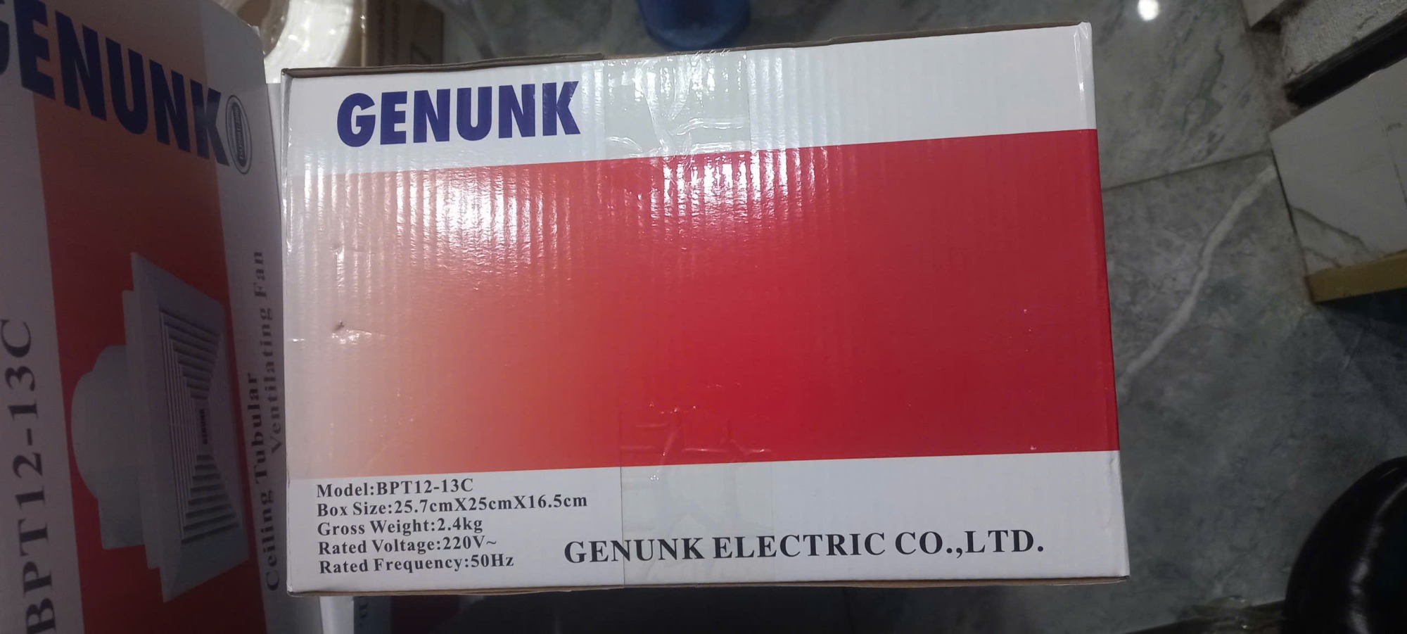 Quạt thông gió âm trần 20x20 BPT12-13C Genunk
