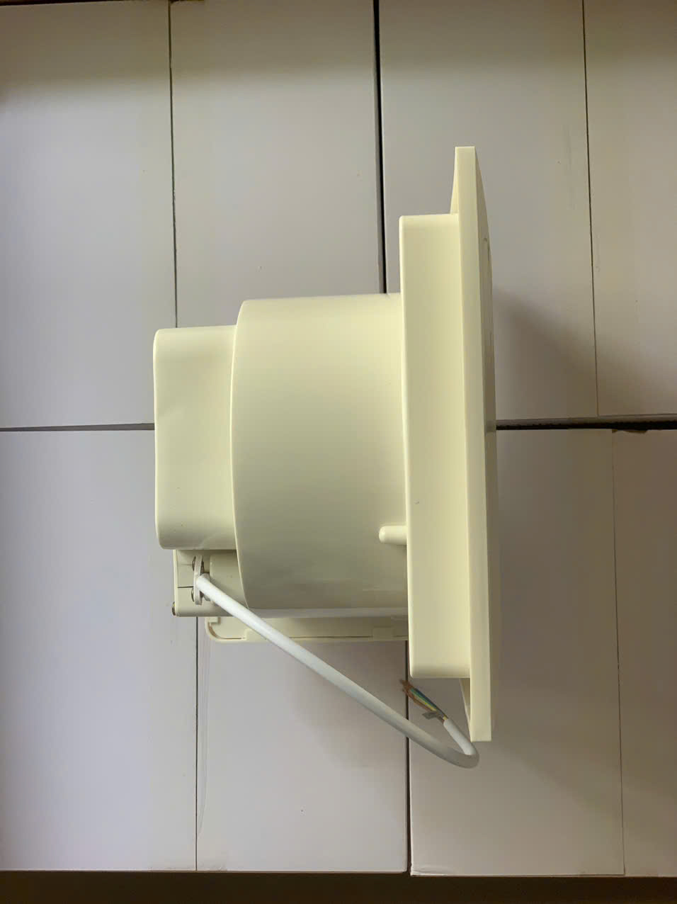Quạt thông gió âm trần 20x20 BPT12-13CK Genunk