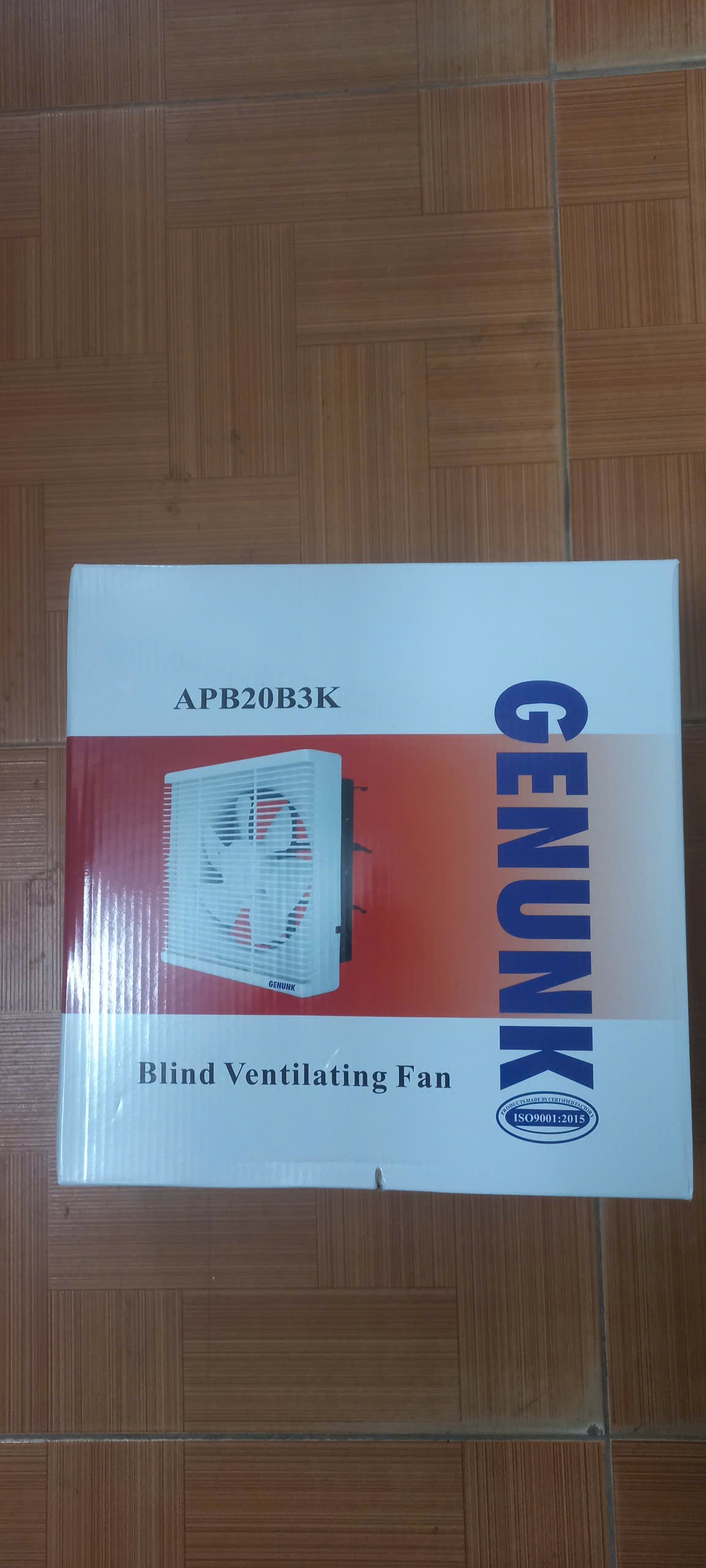 Quạt thông gió gắn tường 25x25 APB20B3K Genunk