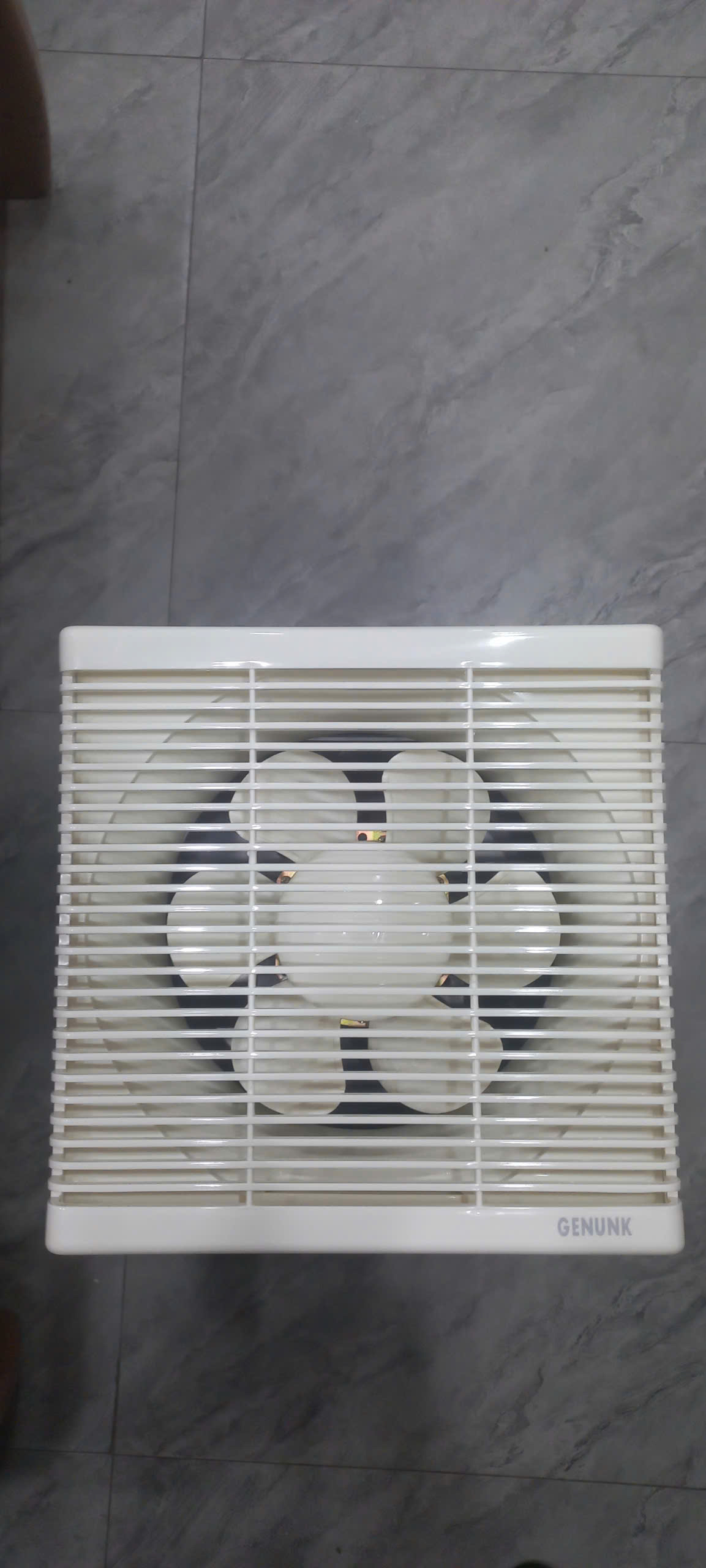 Quạt thông gió gắn tường 25x25 APB20B3K Genunk