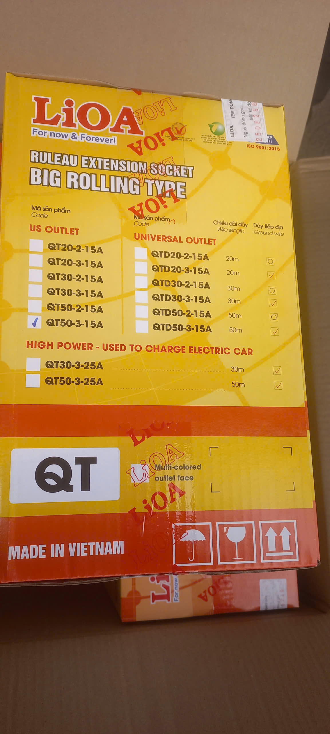 Ổ cắm Lioa kéo dài quay tay kiểu Rulo loại lớn 50m(QT50-3-15A/QTD50-3-15A)