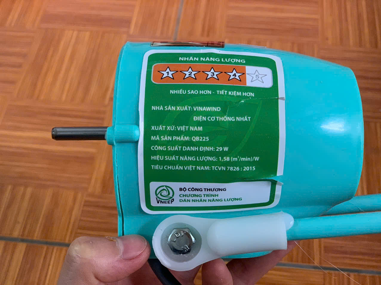 Quạt bàn cánh 225 Vinawind
