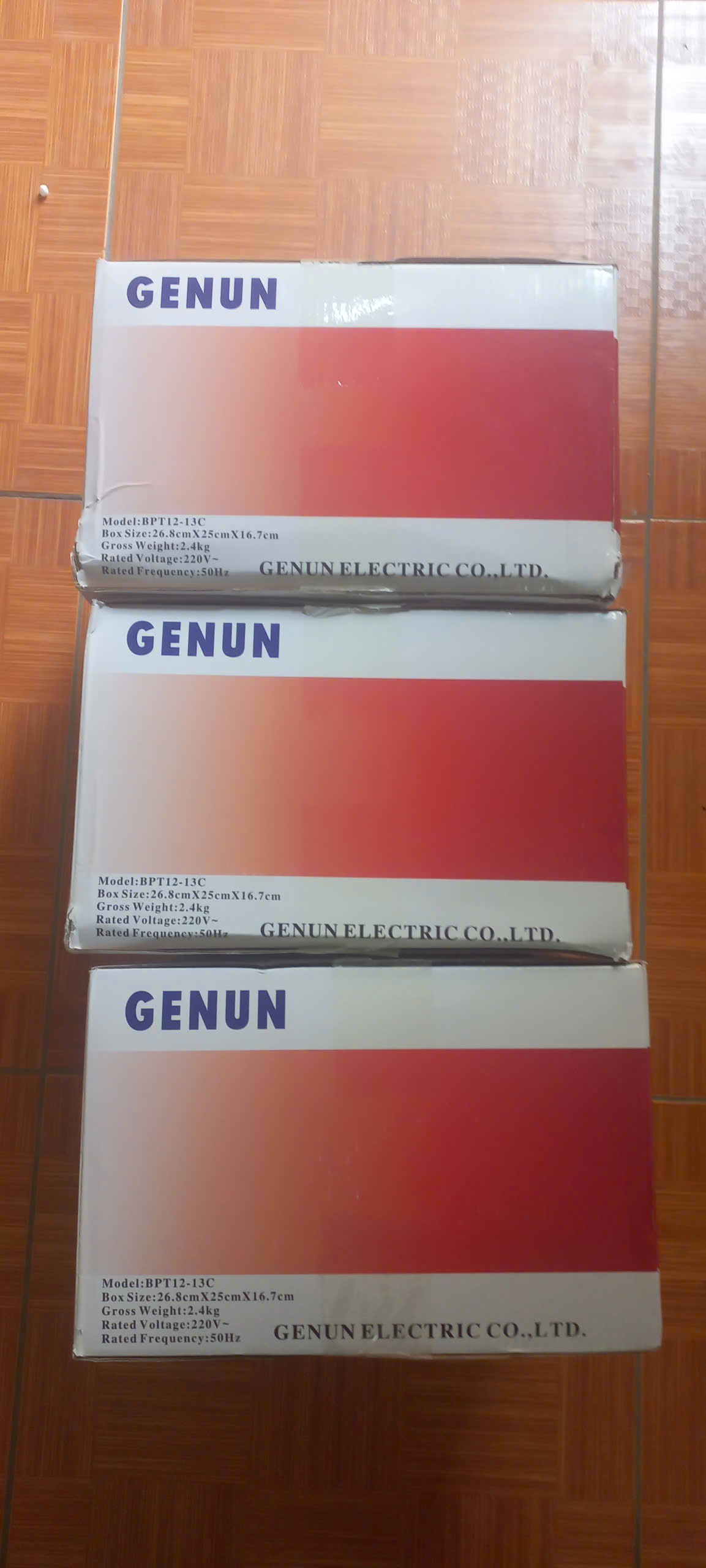 Quạt thông gió âm trần 20x20 BPT12-13C Genunk
