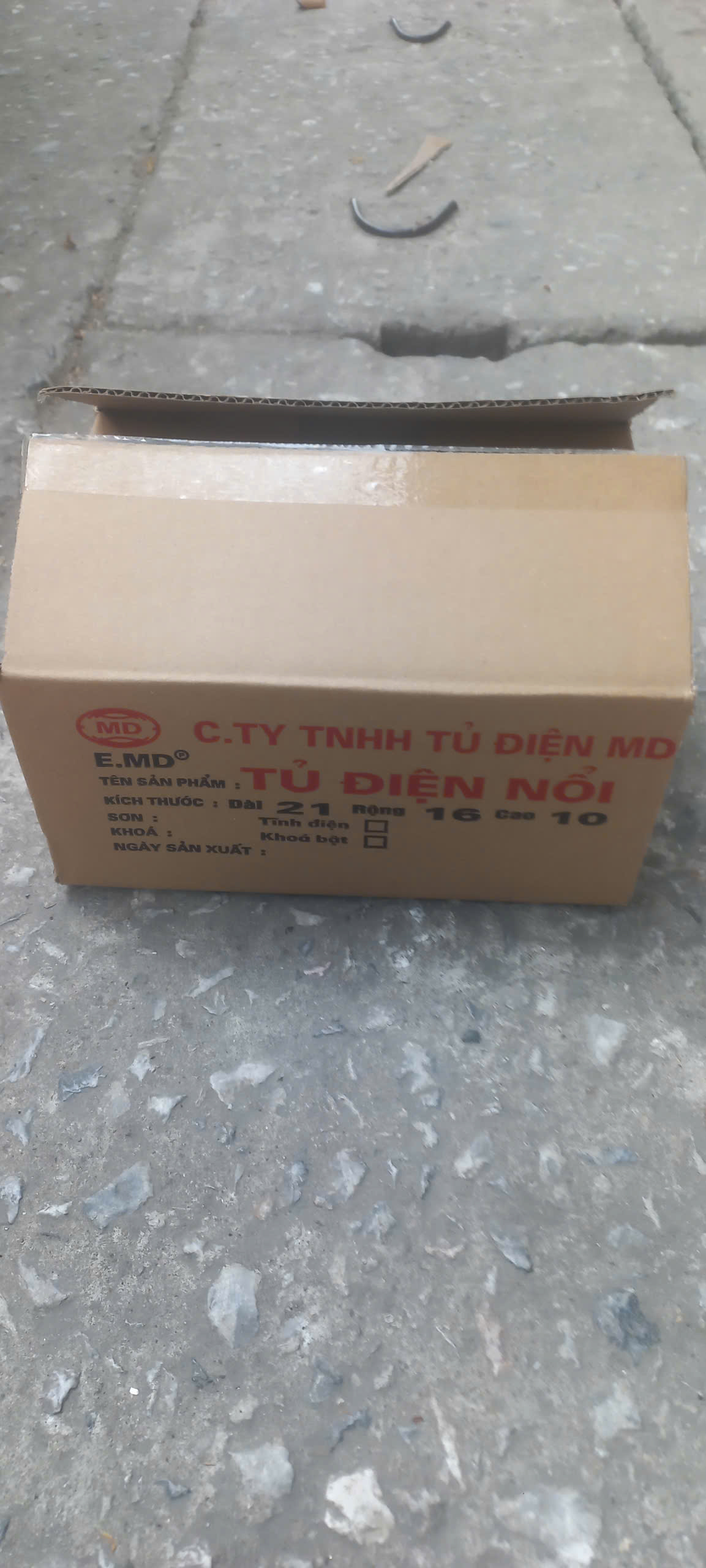 Tủ điện nổi 21x16x10 KB MD