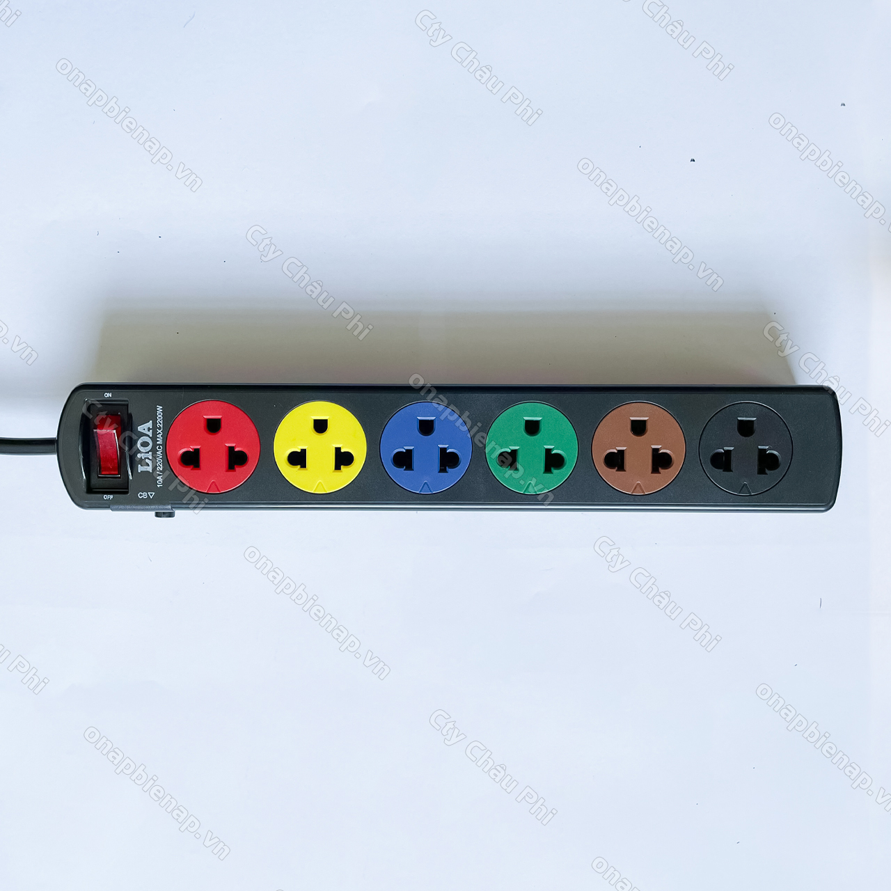 Ổ cắm Lioa kéo dài có công tắc, có CB, 5m, 10A, 2200W, có tiếp địa (6SND5.3.10)