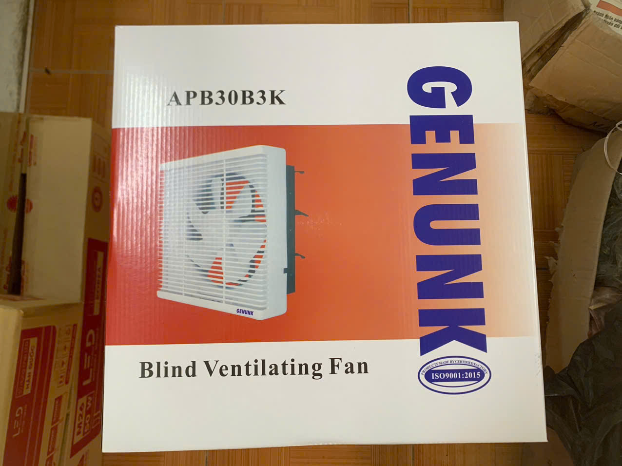 Quạt thông gió gắn tường 35x35 APB30B3K Genunk
