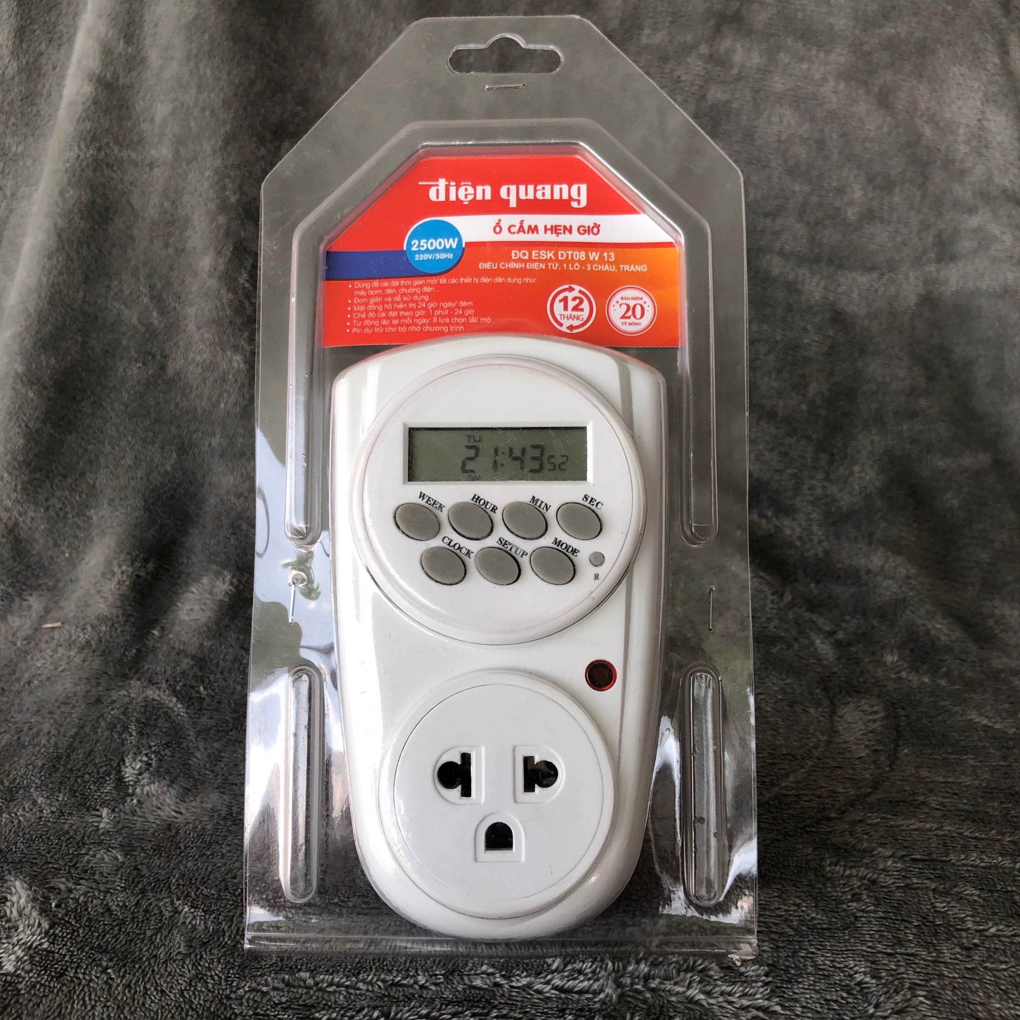 Ổ cắm hẹn giờ điều chỉnh điện tử Điện Quang (ĐQ ESK DT08 W 13)
