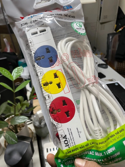 Ổ cắm Lioa đa năng có 2 cổng TYPE-A + 1 cổng TYPE-C sạc siêu nhanh, 3m, 10A, 2200W (3DN2A1C20W)