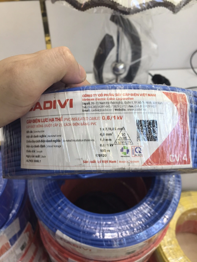 Cáp điện Cu/PVC 1x4mm2 0,6/1kV Cadivi