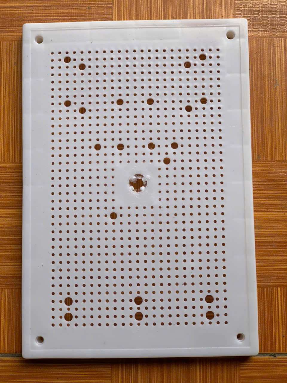 Bảng điện nhựa 17x26