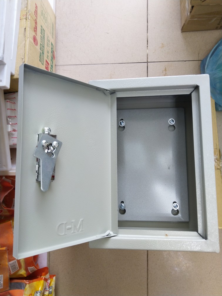 Tủ điện nổi 30x40x18 KB MD