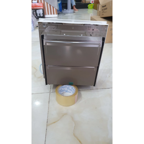 Quạt hút gắn tường loại 1 chiều, có màn che FV-20AL1