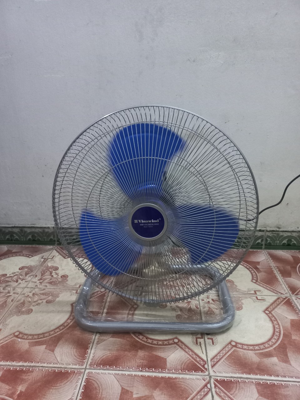 Quạt sàn Komasu BS40-TN