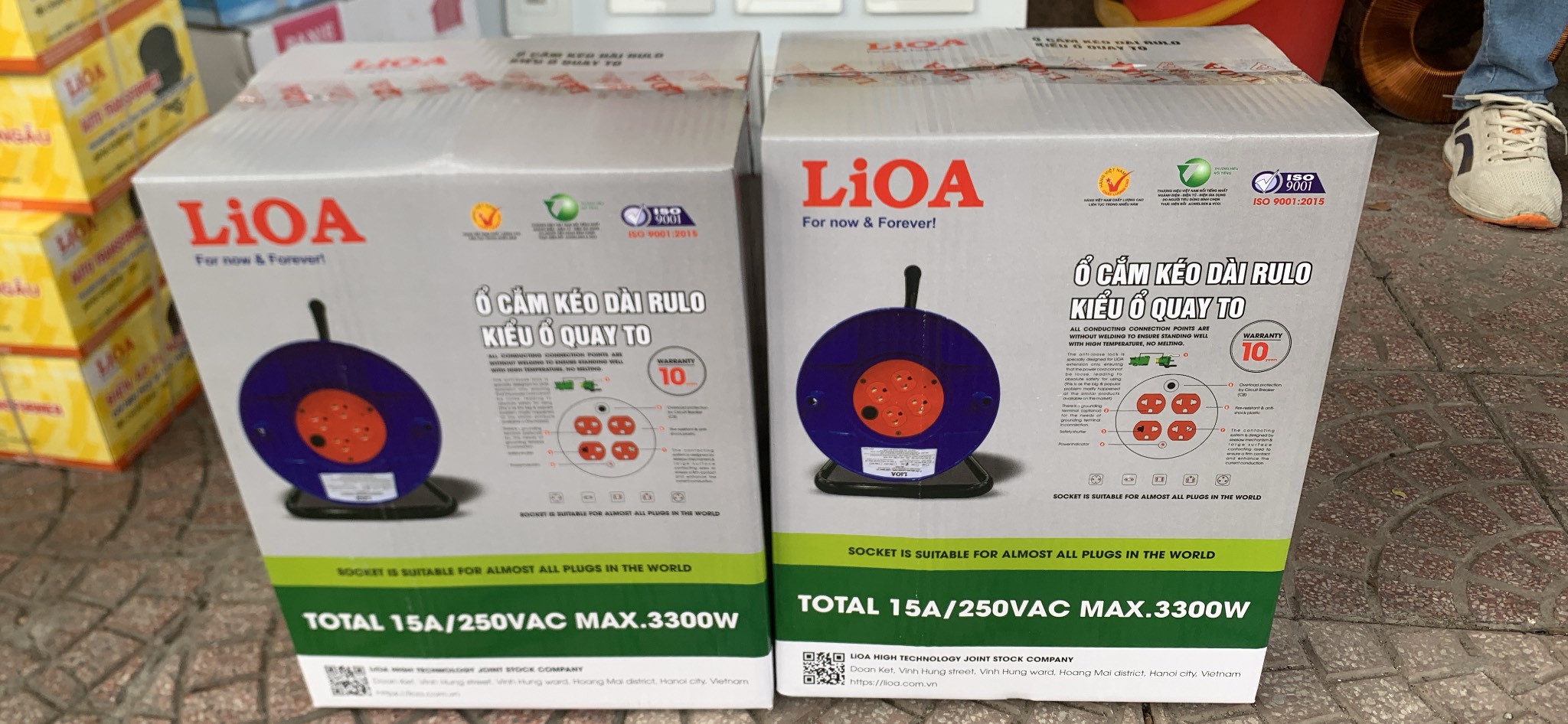 Ổ cắm Lioa kéo dài quay tay kiểu Rulo loại lớn 30m(QT30-3-15A/QTD30-3-15A)