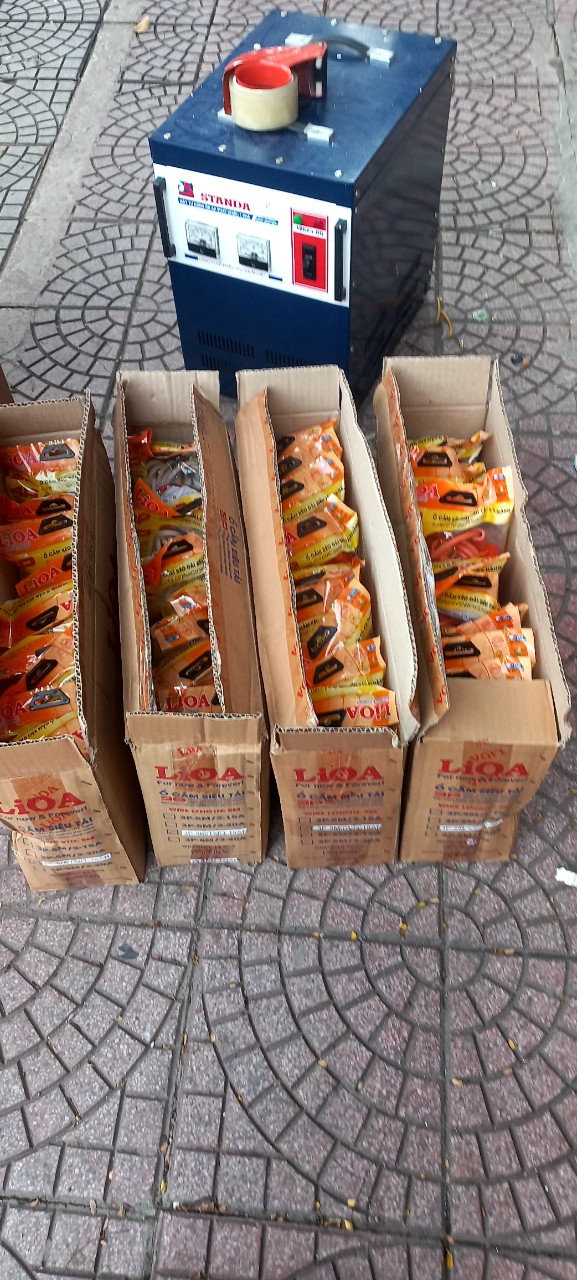 Ổ cắm Lioa kéo dài siêu tải có dây 3 lõi, 5m, 15A (3P-5M/3-15A)