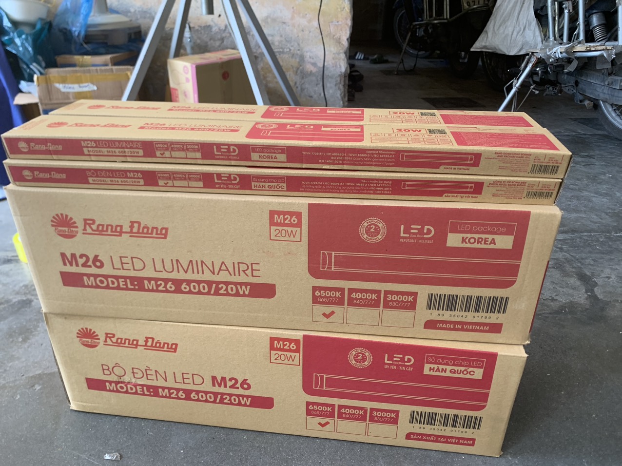 Đèn LED bán nguyệt M26 0.6m 20W Rạng Đông (M26 600/20W)