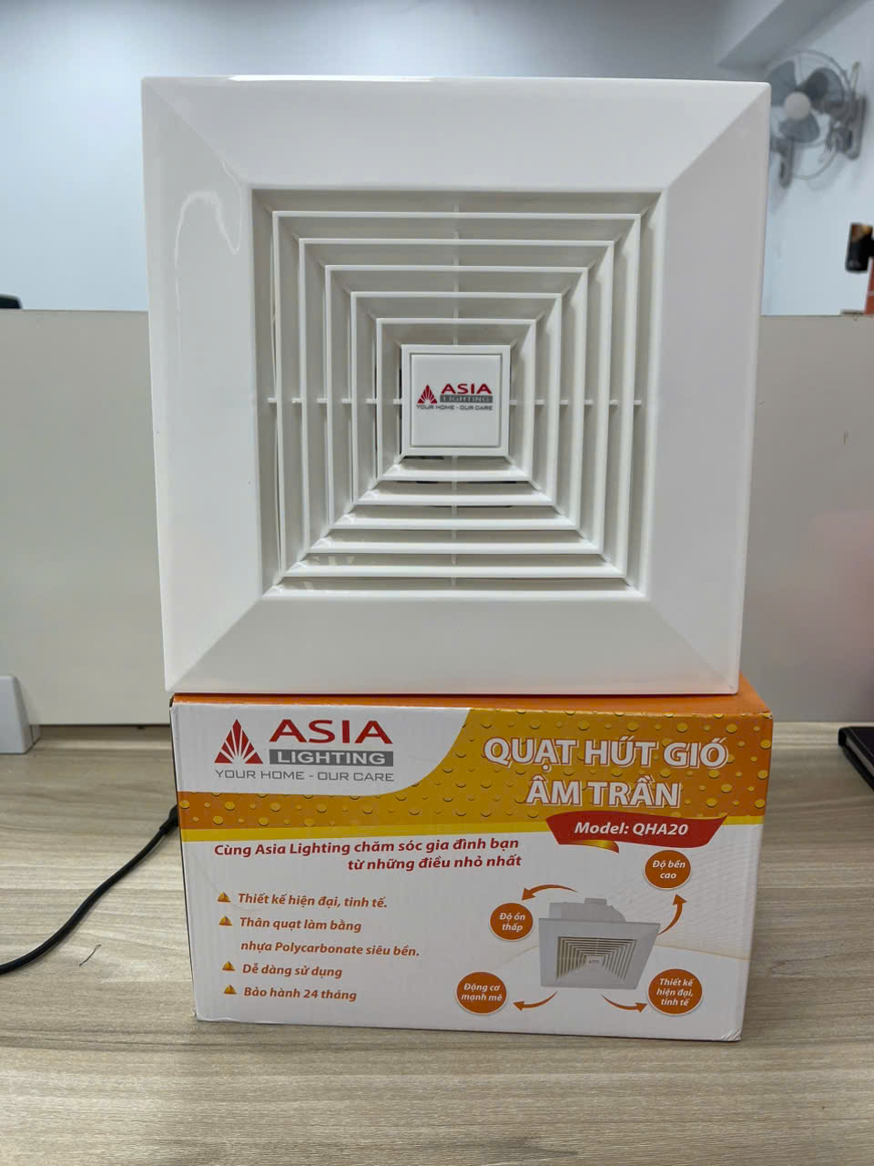 Quạt hút gió âm trần 20x20 Asia lighting (QHA20)
