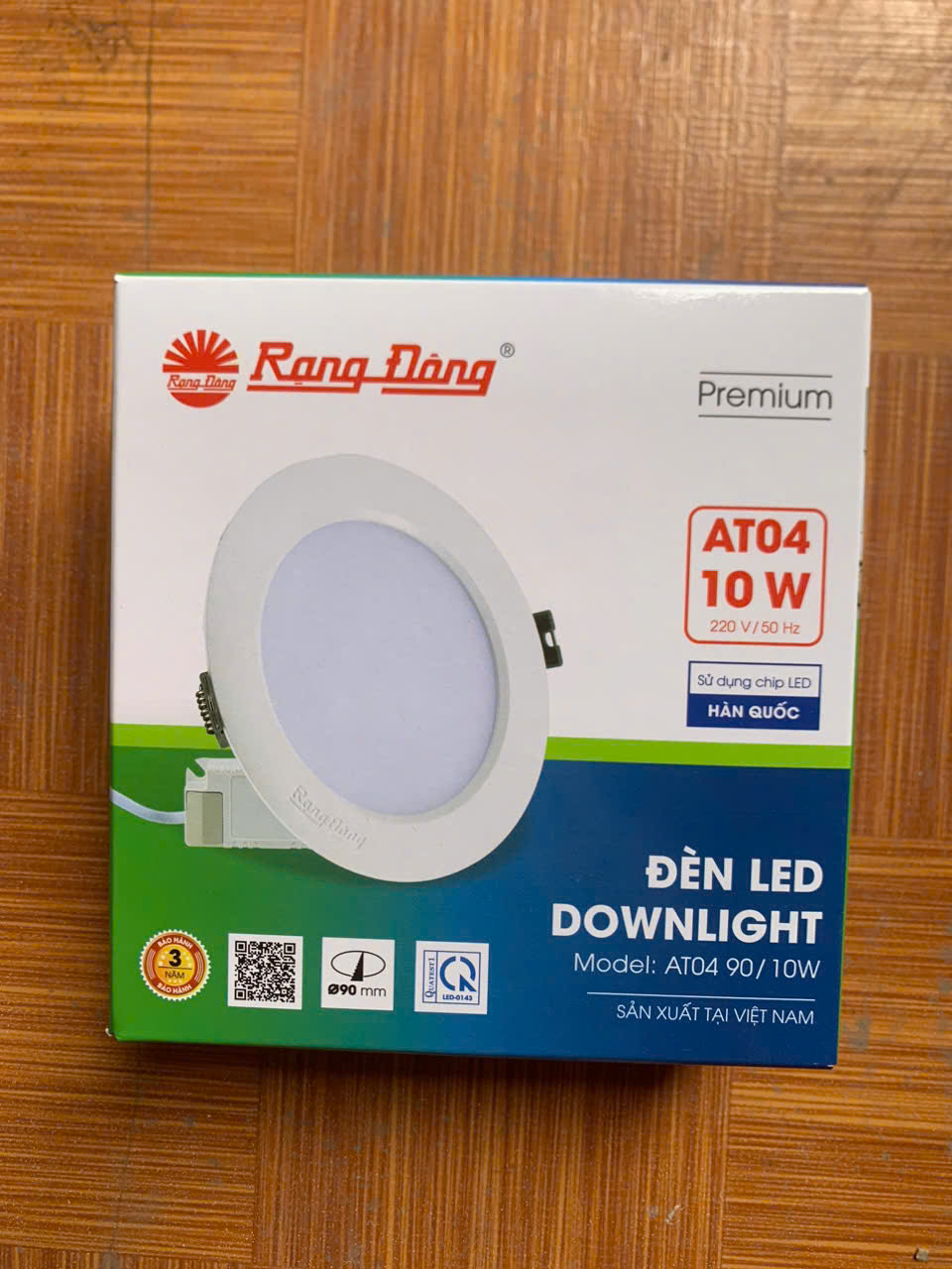 Đèn LED âm trần Downlight 90/9W Rạng Đông (AT04 90/10W)