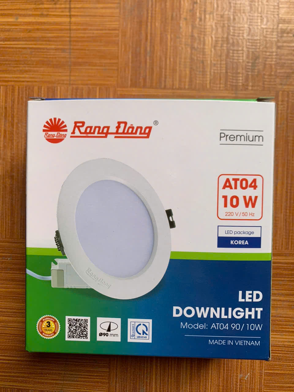 Đèn LED âm trần Downlight 90/9W Rạng Đông (AT04 90/10W)