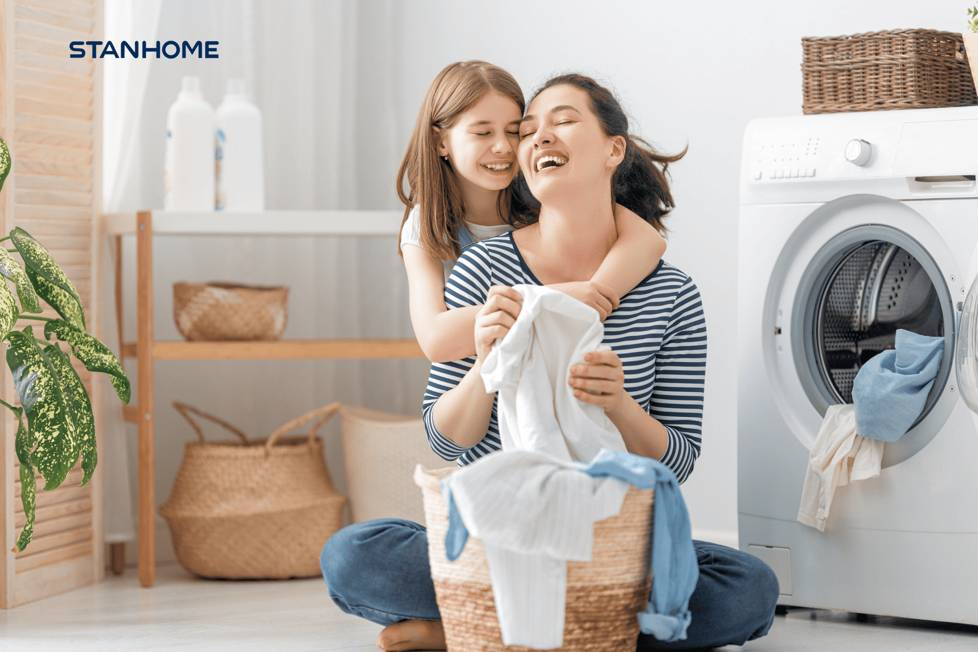 Để thuốc tẩy quần áo hoạt động hiệu quả, bố mẹ cần đọc kỹ hướng dẫn sử dụng và lưu ý khi sử dụng