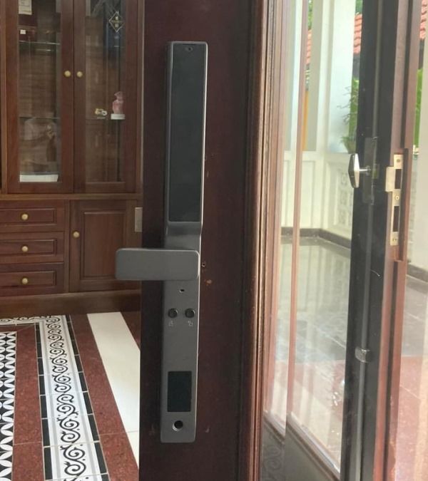 lắp đặt khóa vân tay Kassler KL-599 VF Face ID - khoavantaychinhhang.com