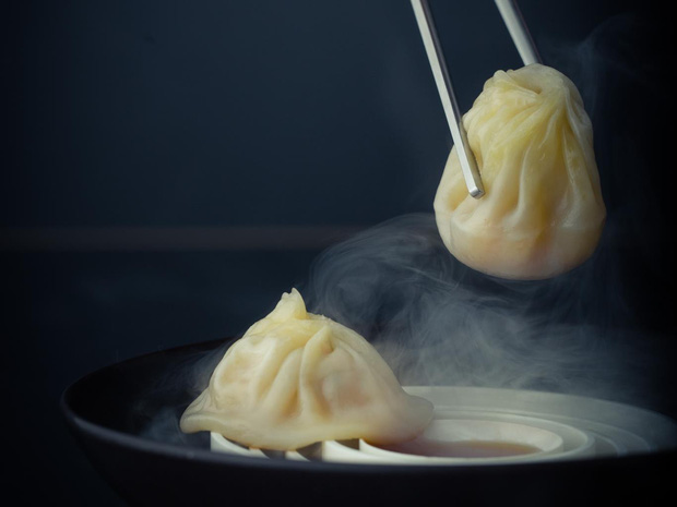 Xiao Long Bao: chiếc bánh bao bé nhỏ chứa phần nước súp 