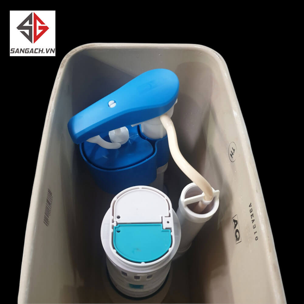 két-nước-và-phụ-kiện-AC-916VN