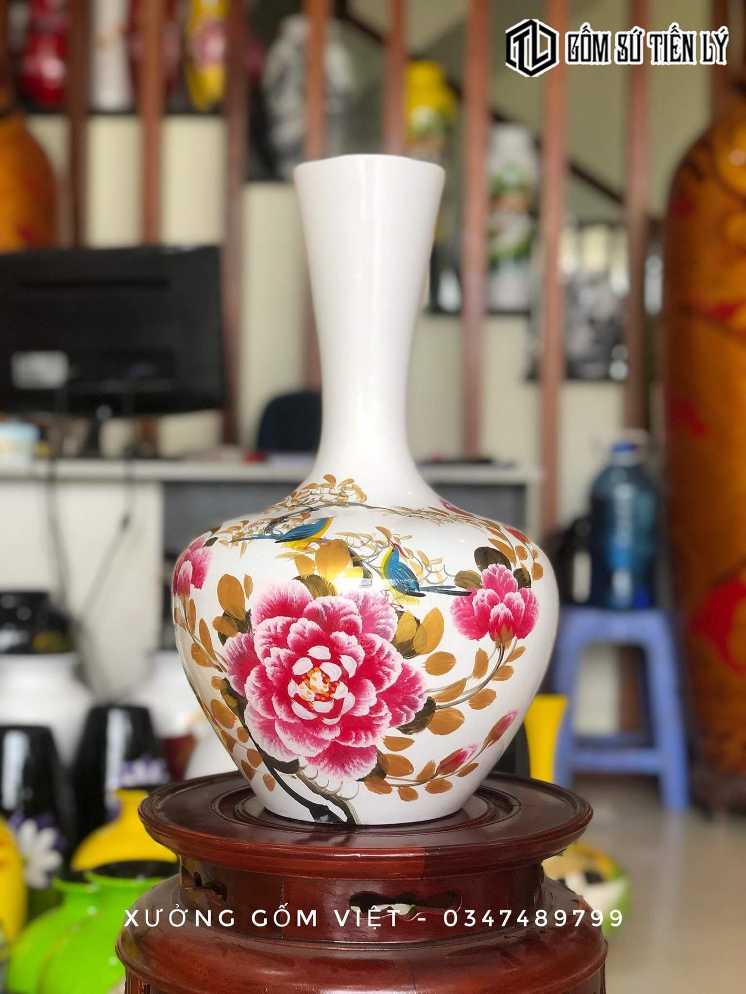 Bình sơn mài dáng tỏi vẽ hoa-TLM87