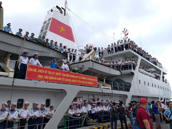 Một ngày theo “Chiến binh” biển cả ra khơi