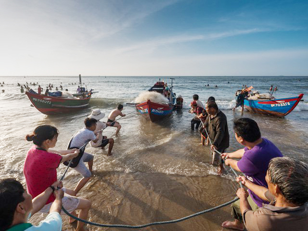 can-canh-ngu-dan-quang-ninh-lap-thiet-bi-khung-chuan-bi-ra-khoi