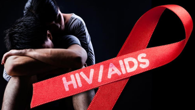 HIV lây truyền qua đường nào và lây ở giai đoạn nào?