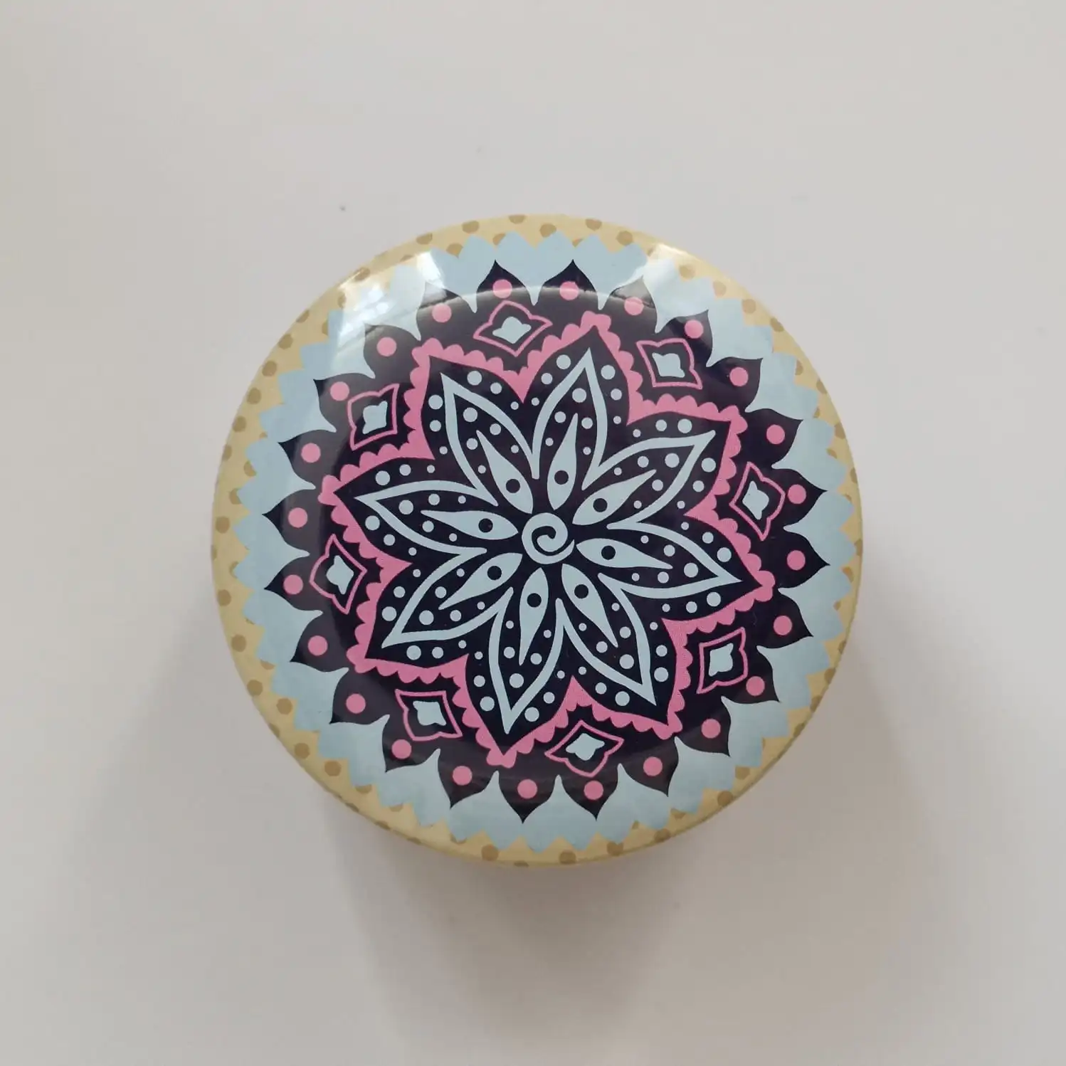 pvn19520-nen-hoa-kho