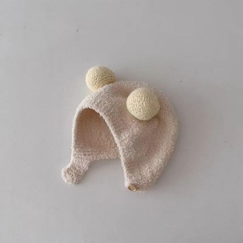 pvn66531-mu-be-so-sinh-2-qua-bong