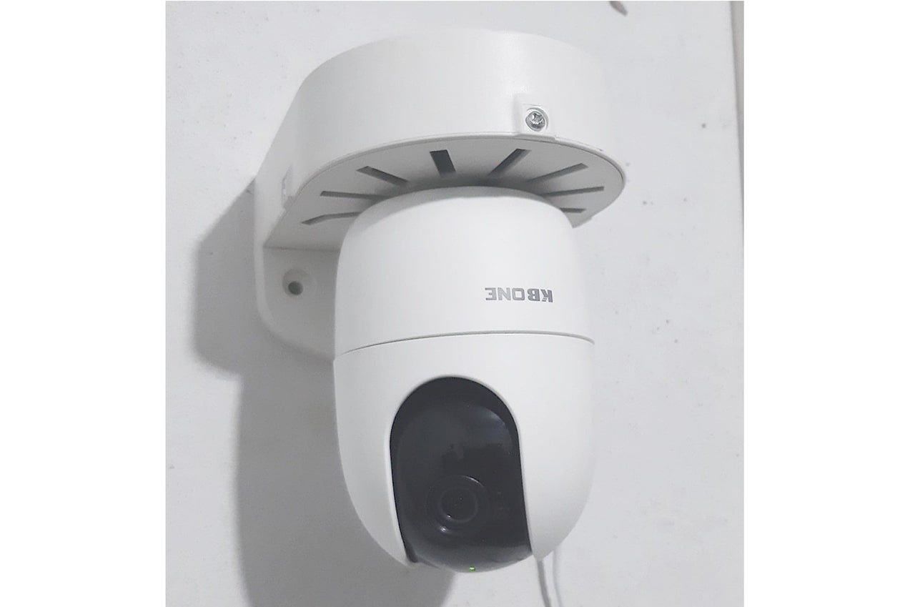 Chân đế camera wifi