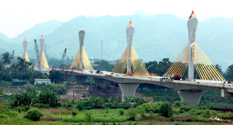 CẦU TÌNH HÚC